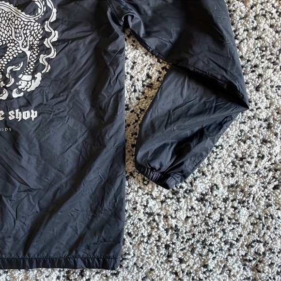 Active Ride Shop Jacket Black White Dragon Graphic Snap Button Windbreaker Small - Picture 9 of 11